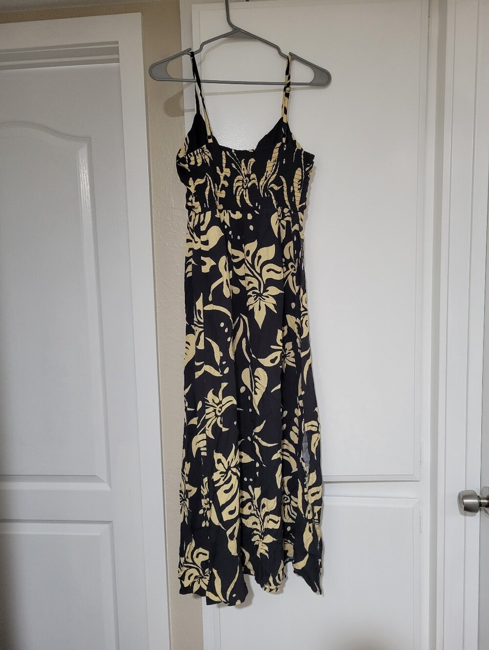 GAP Black and Cream Floral Maxi Sundress - Spaghetti Strap